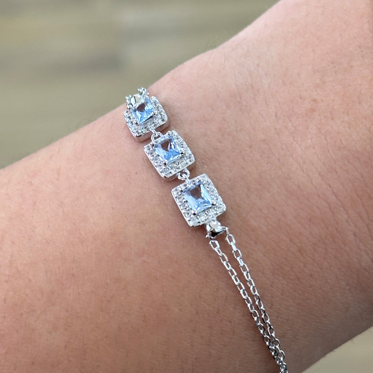 PULSERA AGUAMARINA TRIPLE MULTICIRCONITA