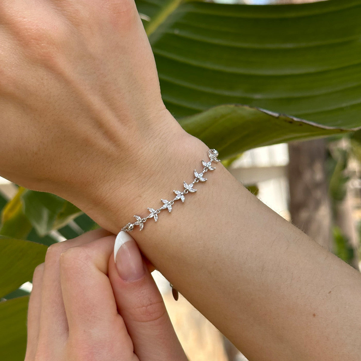 PULSERA CIRCONITA BLANCA